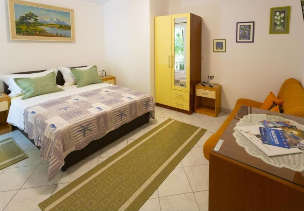 Apartment Marica I Ivo 1